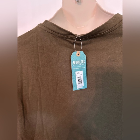 Brown EarthBound T-Shirt with Sloth and Leaf Design Size Large #1806 - Picture 4 of 6